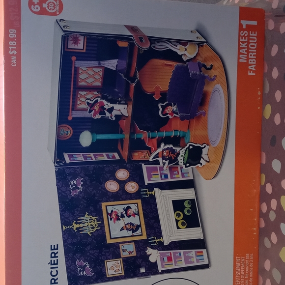 Creatology Make Your Own Witch House Kit - Picture 2 of 8